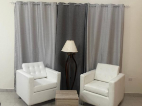 Room in villa king bed master for girls or family